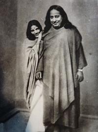 Anandamayi Ma and Yogananda